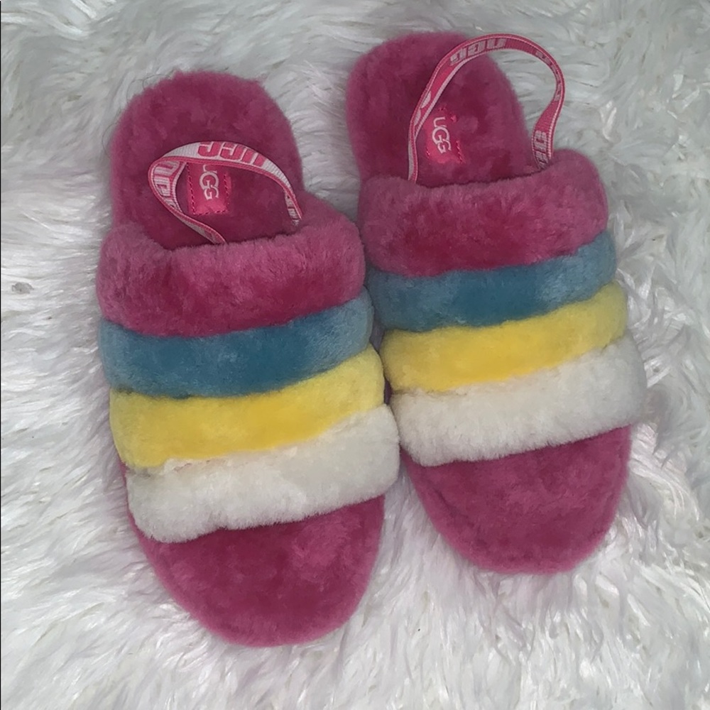 BRAND NEW NEVER WORN BEFORE UGG SLIDE/SLIPPERS